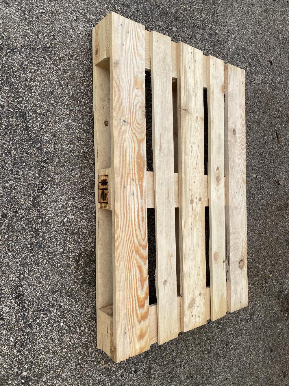 Kúpim drevene palety 1200x800 mm Hrube svetle